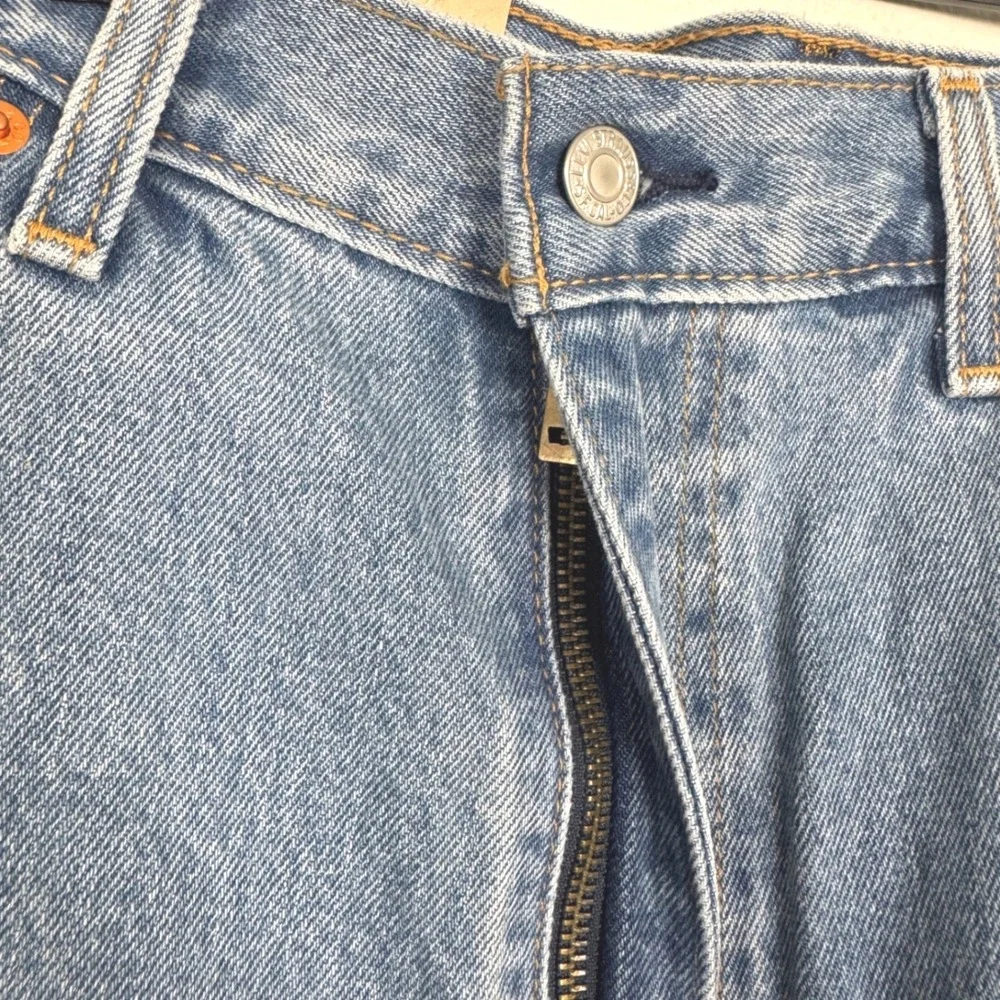 Levis 505 Regular Fit Straight Leg Jeans Light Wash Blue Mens 38x30 NWT